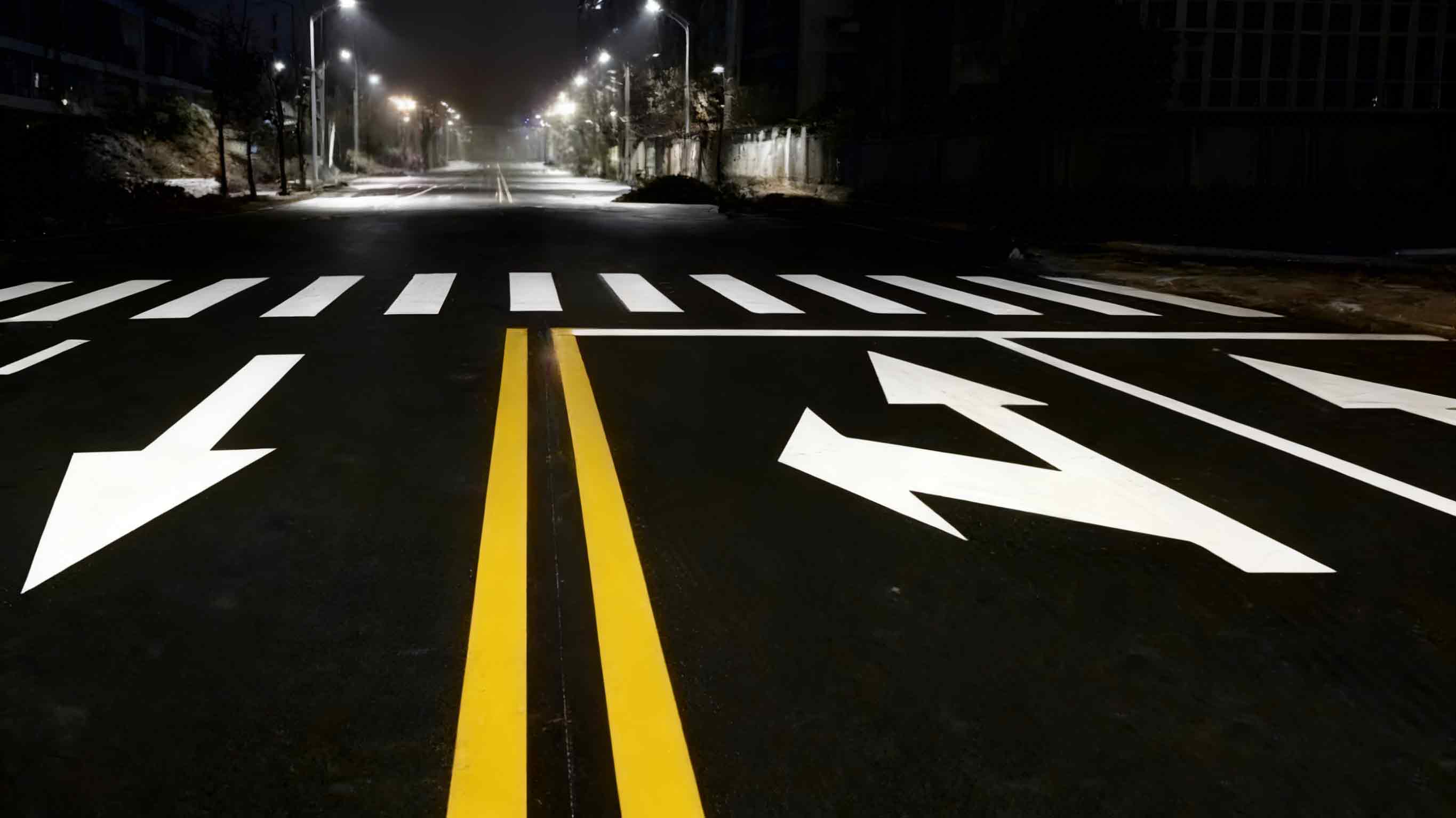 C5-hydrocarbon-resin-for-significantly-improving-road-marking-paint-Superior-Brightness-and-Visibility